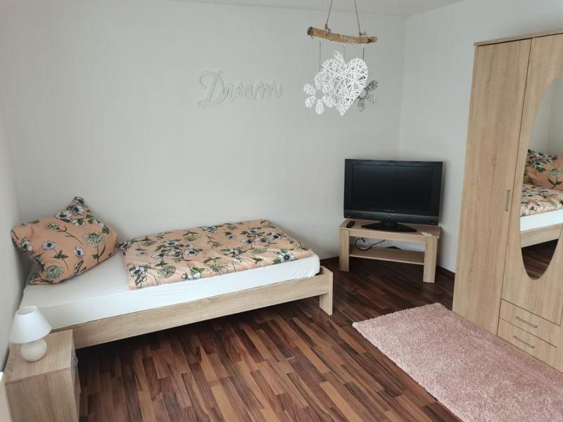 Ferienwohnung Im Drosselnest Hechingen Esterno foto